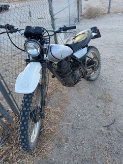 Yamaha xt250
