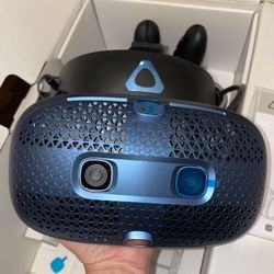 HTC VIVE Cosmos VR HEADSET