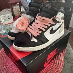 Size 8 Jordan 1 bleached coral