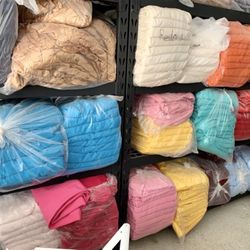 Cubre sillas y manteles de todos colores