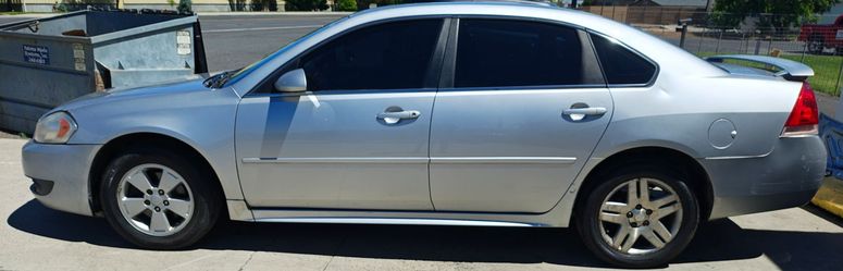 Chevrolet Impala LT sedan 2010