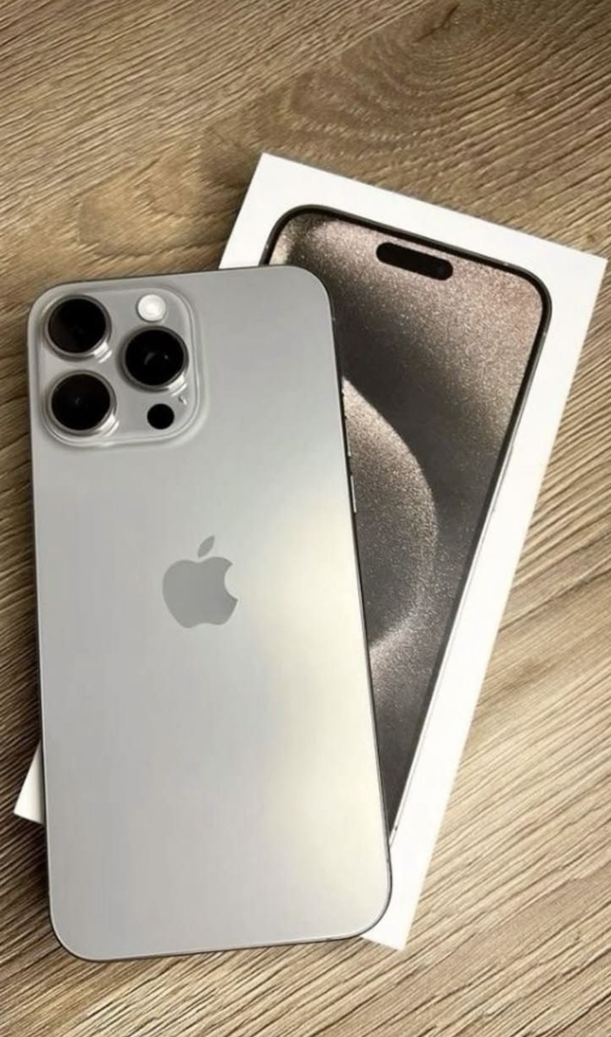 iPhone 15 Pro Max