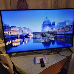 LG 50"Smart TV. 