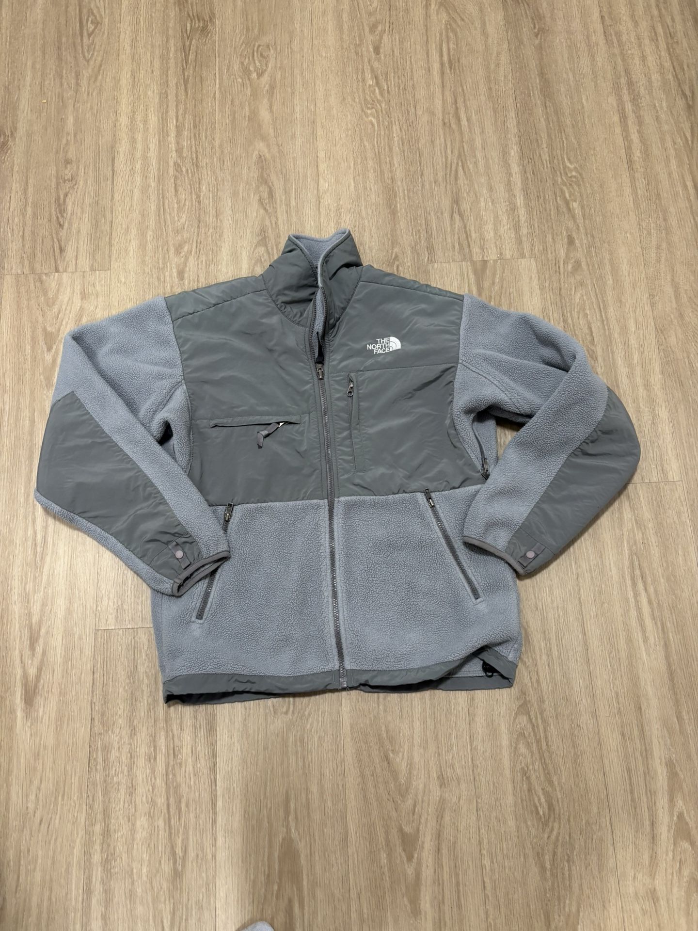 Nortfhace Denali Jacket Grey