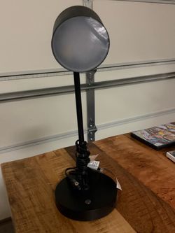 Black Metal Desk Lamp with Round Shade