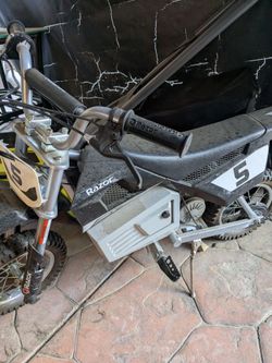 Razor 24 volt works great no charger