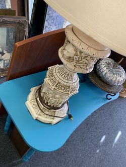 Table lamp