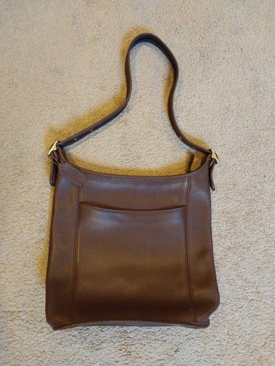 COACH LEATHER BAG