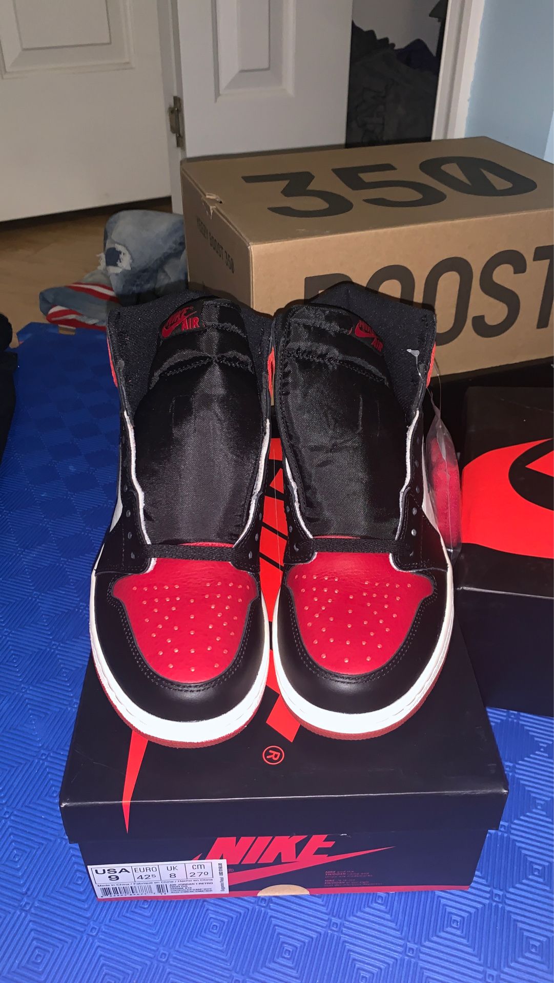 Air Jordan 1 Bred Toe Size 9 & Size 8 ONLY WORN ONCE VNDS