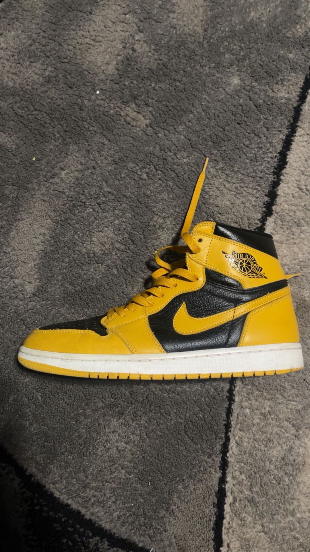 Air Jordan 1 Taxi