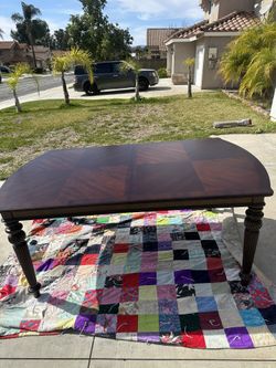 Wood Dinning Table