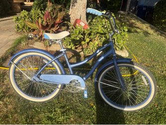 24” Huffy beach cruiser bike in great shape