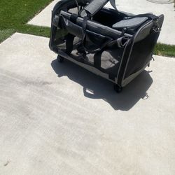 Travel Roller Dog Carrier With Wheels 