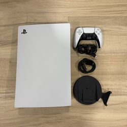 PlayStation 5 Disc – Excellent Condition – Stand + Controller