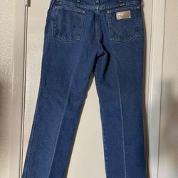 men’s Wrangler jeans, 32x30, good used condition 