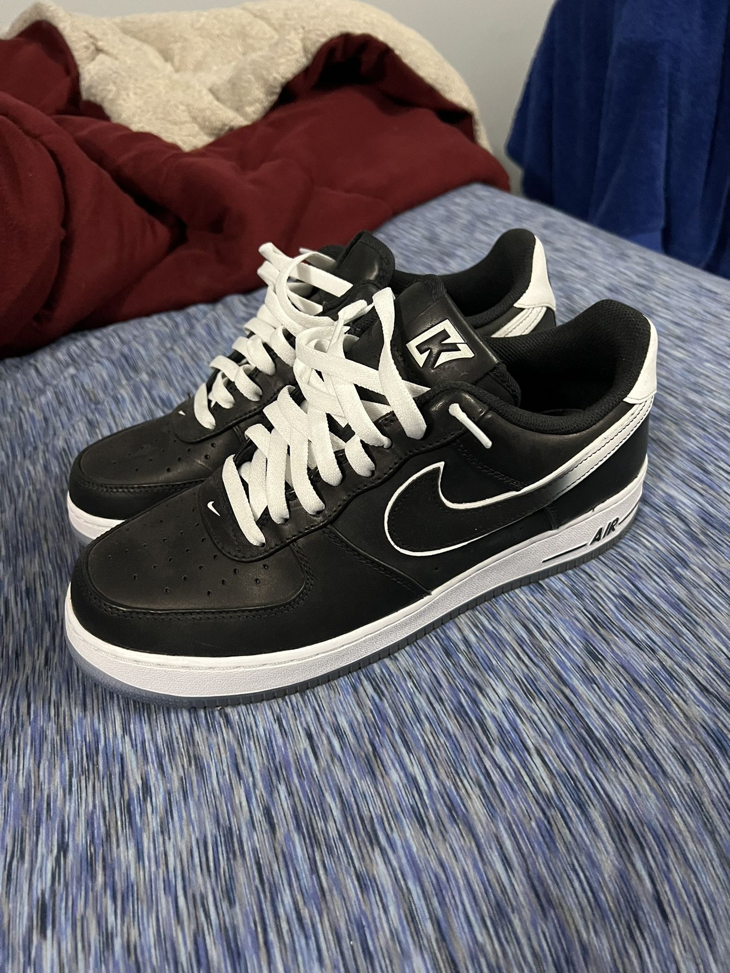 Romanschrijver Politieagent tank Colin Kaepernick x Air Force 1 Low '07 for Sale in Aurora, IL - OfferUp