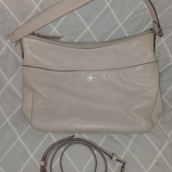 Pebbled Leather Kate Spade Shoulder Bag. Comes with original shoulder strap.