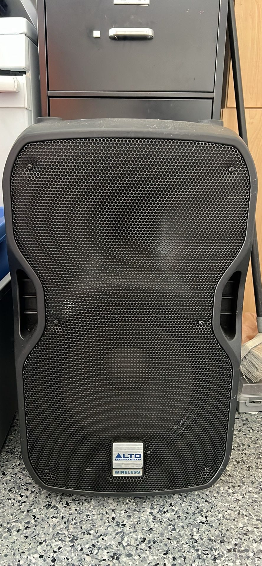 Wireless Bluetooth DJ Speaker 800watt ALTO Professional 