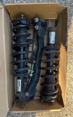 2018 Ram 1500 Big Horn OEM Front Suspension Assembly – Struts, Lower Control Arms & Sway Bar Links