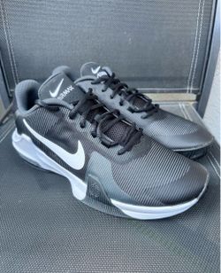 Nike Air Max Sneakers Black and White size 11