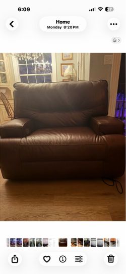 Francesca oversized dual power leather recliner