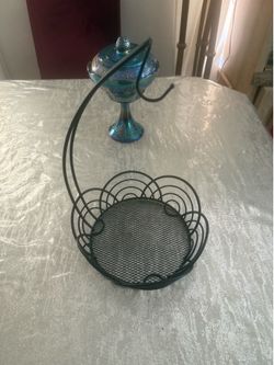Large fruit rack like new black color !🌺
