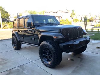 2020 Jeep Wrangler Willy’s  Black out package