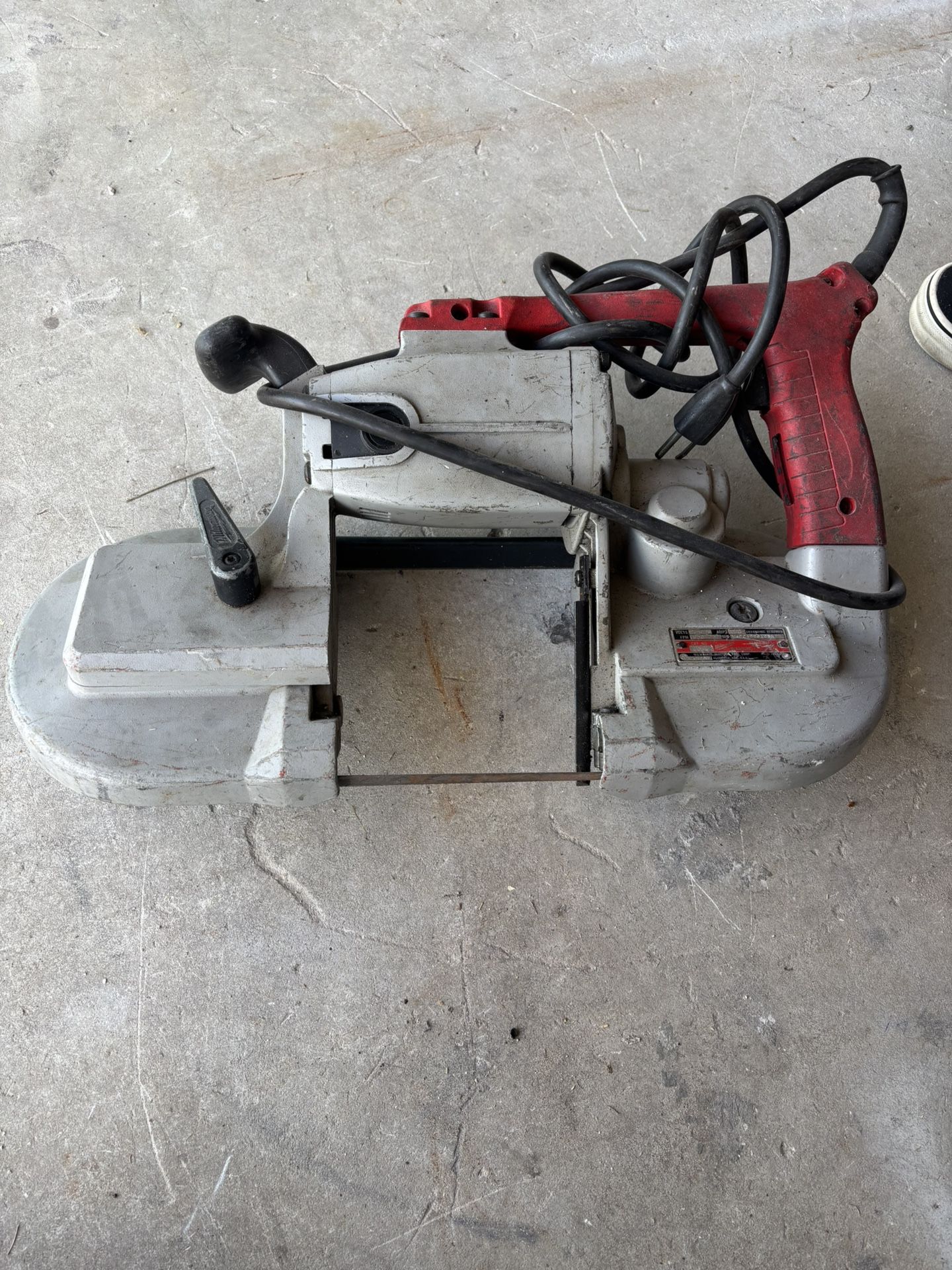 Milwaukee Bandsaw