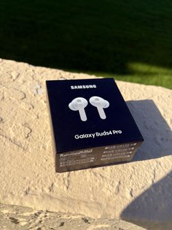 Galaxy Buds 4 pro white