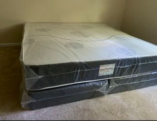 Queen Mattress- Double Sides- Come With Free Box Spring Only- Free Delivery 🚚 Today 