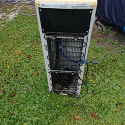 Whirlpool  White  Water  Cooler 