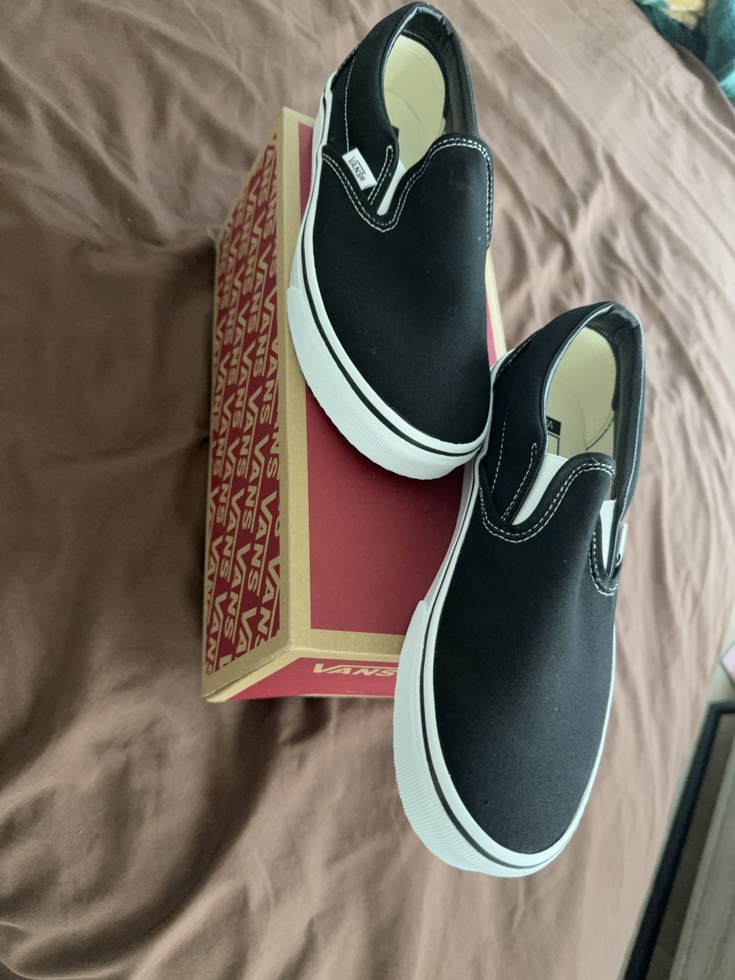 Size 7 Women Vans 