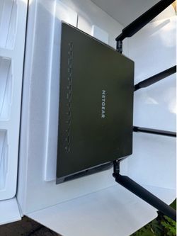 NETGEAR Wi-Fi Router — Four Antennas — Untested