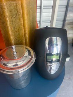 Wine bottle chiller