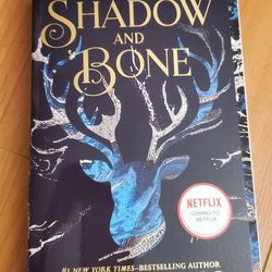 Shadow And Bone By Leigh Bardugo