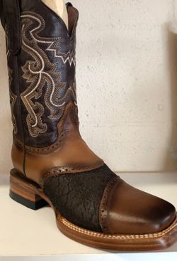 White diamond men’s bull neck boot
