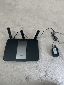 Linksys EA6900 WiFi Router
