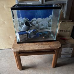 30 Gallon Fish Tank With Wooden Table Stand