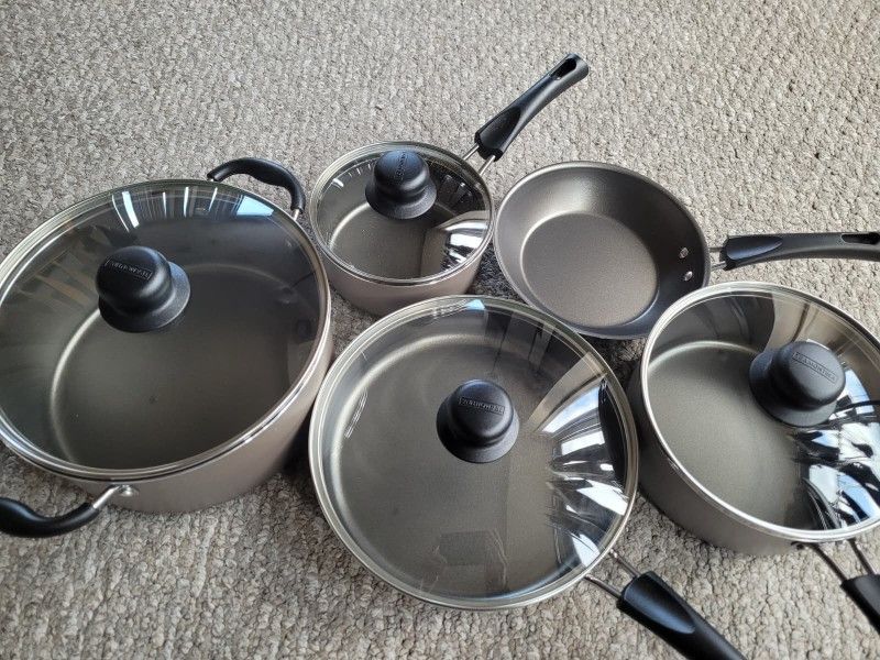 New Nonstick Cookware Set