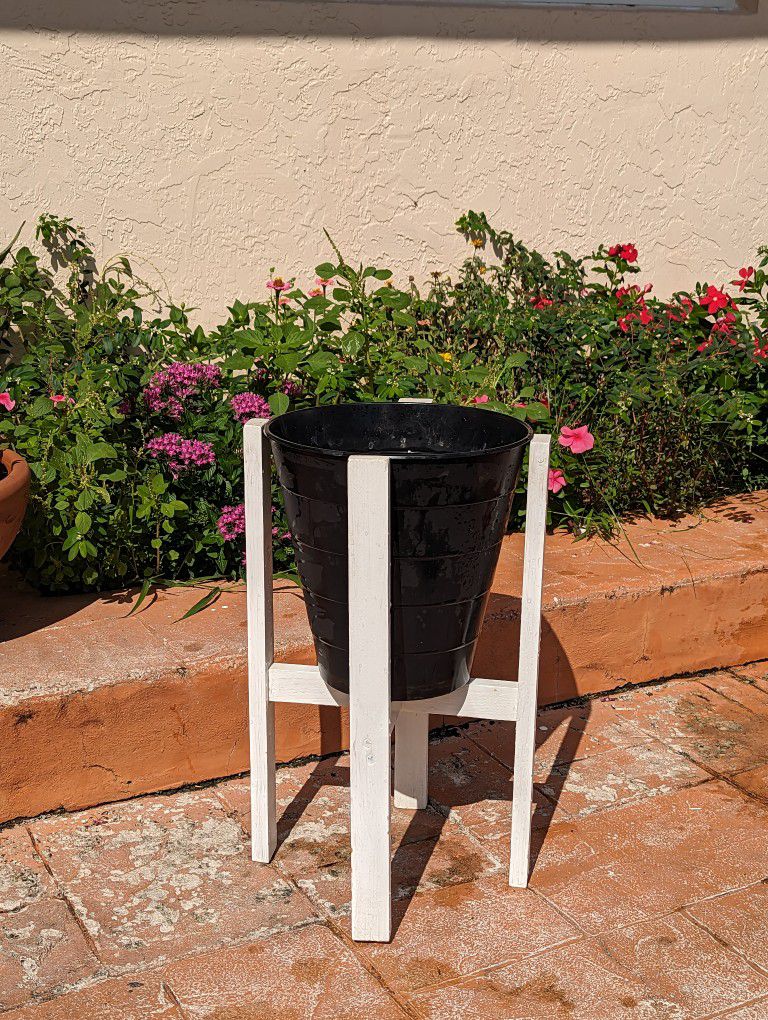 Foldable White Modern Planter Stand /Flower Pot Holder