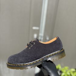 Size 8 DR DOC MARTENS AIRWAIR DUCHESS CORDUROY BLACK OXFORD SHOES MENS SZ 8 M 1461