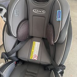 Graco car seat 
