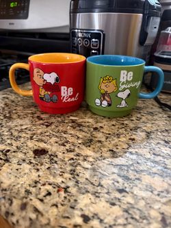 Large Peanuts Snoopy mugs