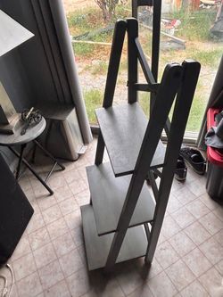 Bookshelf ladder