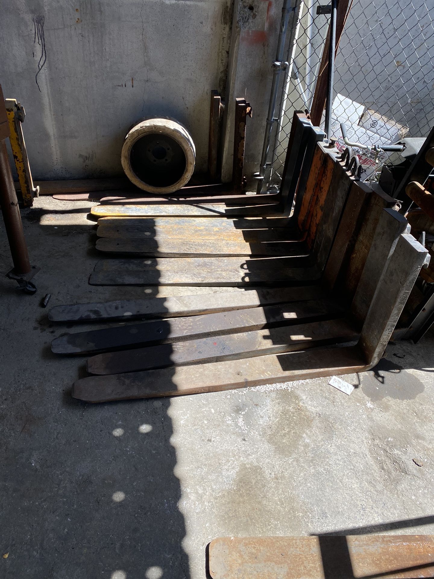 Forklift forks