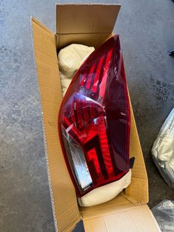 2019 Hyundai Elantra SEL rear left tail lamp