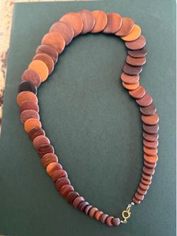Vintage Graduated Wooden Disc Necklace – Multi-Tone Natural Wood Beads Necklace