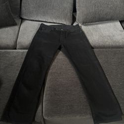 Black levi jeans 