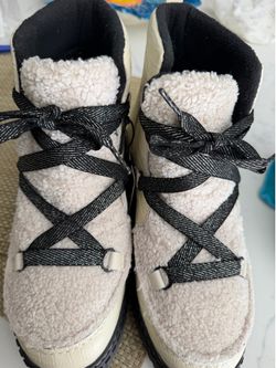 Sorel Ona Waterproof Boots- Size 10