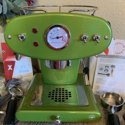 Illy X1 Espresso Machine
